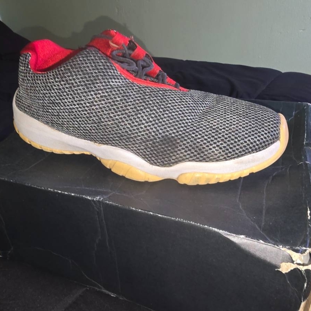 Nike Men's Black and Red Sneakers